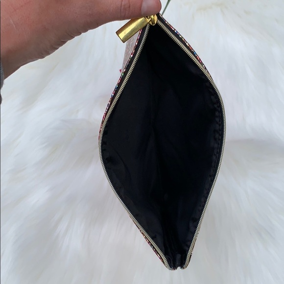 PINK SUPER SPARKLY CLUTCH- NEVER USED!! - Picture 4 of 6